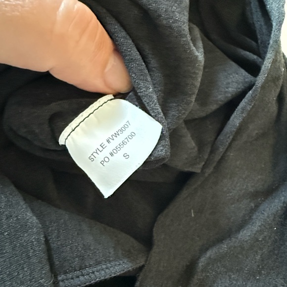 Vuori Black Athletic Shorts - Picture 5 of 6